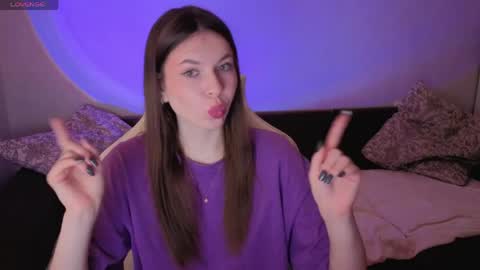 Fiona online show from April 2026 08:40:01 PM