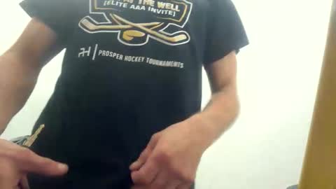 Snapshot of letmehitthat1986 chatting on October 2025 03:07:01 AM letmehitthat1986 online show from October 2025 03:07:01 AM