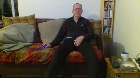 Snapshot of letmestrip chatting on December 2024 12:13:01 AM paul online show from December 2024 12:13:01 AM