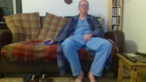 Snapshot of letmestrip chatting on January 2025 11:43:01 PM paul online show from January 2025 11:43:01 PM