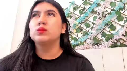 Gabrielle online show from October 2025 10:27:02 AM