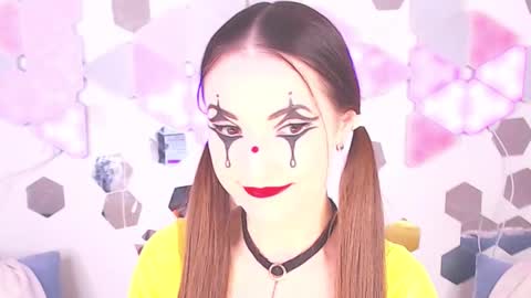 Alexia online show from November 2025 11:26:01 PM