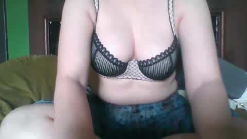 Snapshot of lexi_mariz chatting on May 2026 03:30:01 PM lexi_mariz online show from May 2026 03:30:01 PM