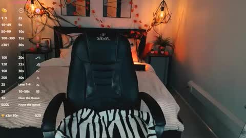 Lexy - Follow me online show from October 2025 06:48:01 AM