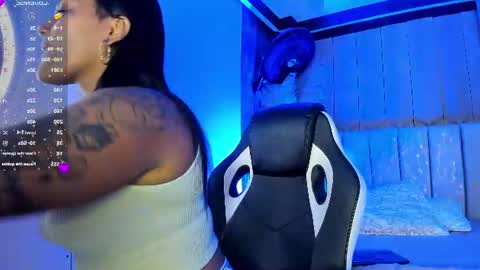 Lexi Adams  online show from June 2026 12:33:02 PM