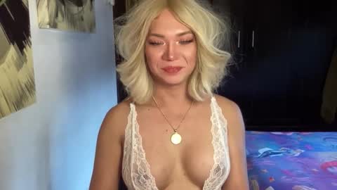 lexiesmith_ online show from October 2025 12:49:02 AM