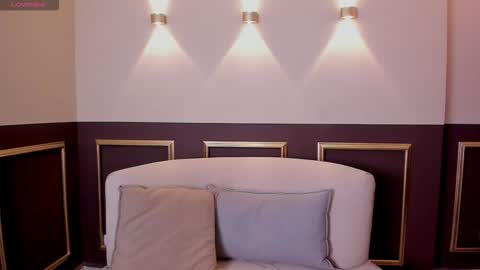 Lexie Thompson  online show from January 2026 12:10:02 PM