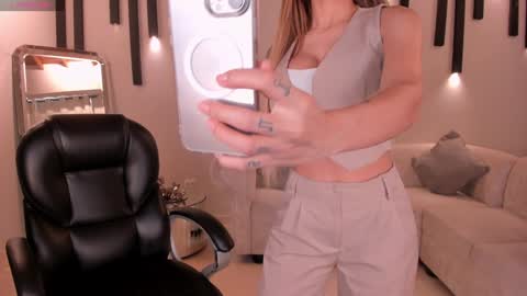 Snapshot of lexiewayne chatting on January 2025 08:26:02 PM Lexie online show from January 2025 08:26:02 PM