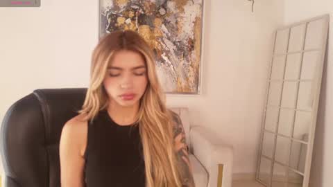 Lexie  online show from June 2026 06:03:01 PM