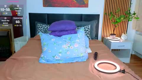 Lexi online show from December 2025 04:23:01 PM