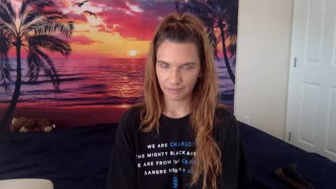 Alexia L. online show from September 2025 03:03:01 PM