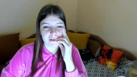 Snapshot of lexiluxlov chatting on December 2025 07:17:02 AM Elisabeth online show from December 2025 07:17:02 AM