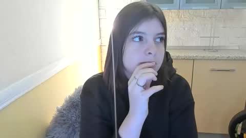 Snapshot of lexiluxlov chatting on January 2026 07:46:01 AM Elisabeth online show from January 2026 07:46:01 AM