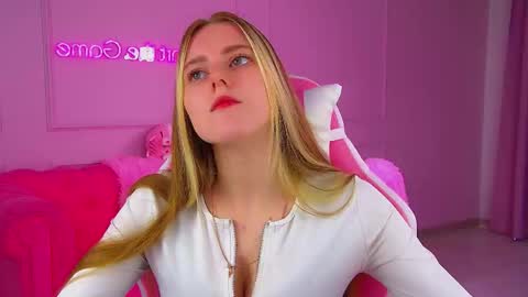 Lexi online show from September 2025 06:50:02 AM