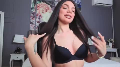 Snapshot of lexixvicious chatting on April 2026 03:45:02 AM Lexi online show from April 2026 03:45:02 AM