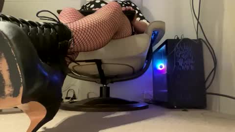 Snapshot of lexusrose_xx chatting on January 2025 09:17:02 AM Lexus online show from January 2025 09:17:02 AM