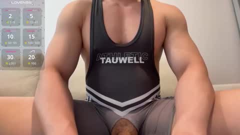 AsianKing online show from December 2025 02:27:01 AM