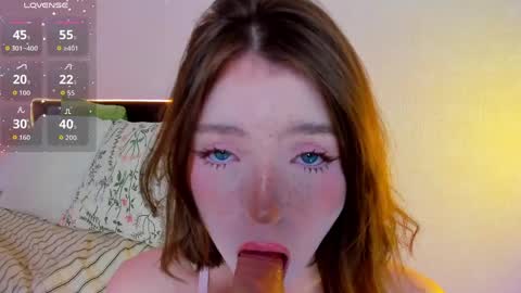 Snapshot of lexxxxxxi chatting on April 2026 06:42:01 PM lexi miu online show from April 2026 06:42:01 PM