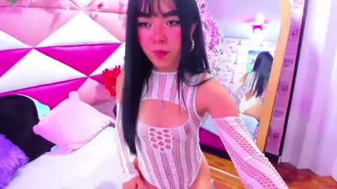 Snapshot of lexy_petite_ chatting on May 2026 11:34:01 PM lexy_petite_ online show from May 2026 11:34:01 PM
