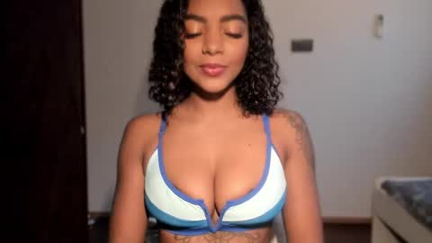 LEXY - Independent account online show from December 2025 01:08:01 PM