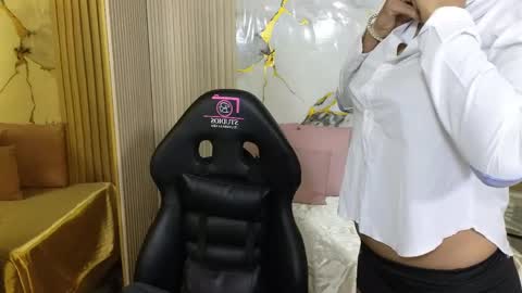 Snapshot of lexy_tay chatting on May 2026 11:49:01 AM lexy_tay online show from May 2026 11:49:01 AM
