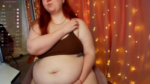 Snapshot of leyaloveee chatting on June 2026 06:52:02 AM Your Leya online show from June 2026 06:52:02 AM