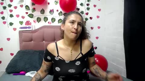 Snapshot of leyla_horny_bg chatting on February 2025 12:37:01 AM leyla_horny_bg online show from February 2025 12:37:01 AM