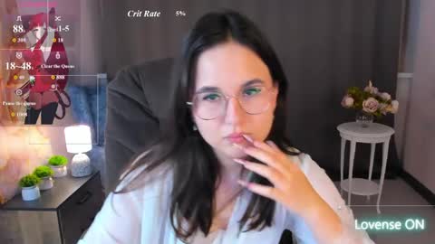Snapshot of leylamirage chatting on May 2026 12:24:01 PM leylamirage online show from May 2026 12:24:01 PM
