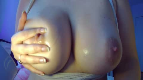 Snapshot of leysun7777 chatting on February 2025 09:24:02 AM Leysun7 online show from February 2025 09:24:02 AM