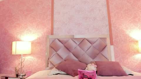 LEZY online show from November 2025 08:08:02 PM