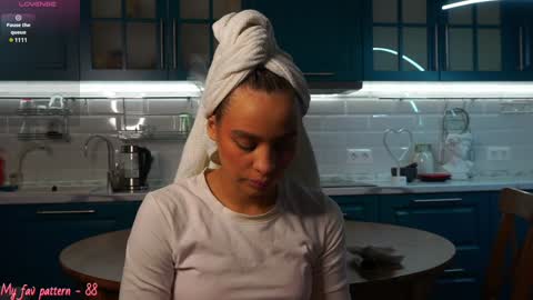 Hey Im Alexa  tg online show from December 2024 11:49:02 AM