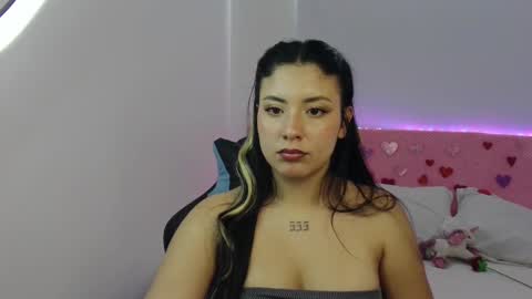 Lia  online show from February 2025 05:38:02 PM