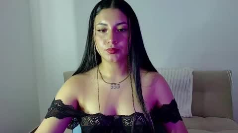Snapshot of lia_14_ chatting on May 2026 07:01:02 PM Lia online show from May 2026 07:01:02 PM