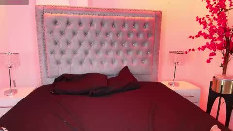 Lia  online show from October 2025 03:51:02 AM