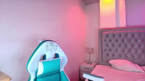 Lia  online show from March 2026 03:22:02 AM