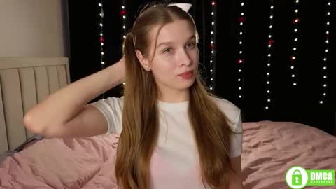 Lia  online show from January 2026 04:01:02 PM