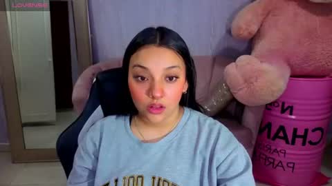 Snapshot of lia_harper_t chatting on June 2026 03:01:02 AM lia_harper_t online show from June 2026 03:01:02 AM