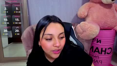 Snapshot of lia_harper_t chatting on June 2026 03:07:01 AM lia_harper_t online show from June 2026 03:07:01 AM