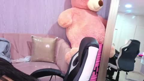 Snapshot of lia_harper_t chatting on July 2026 03:11:01 AM lia_harper_t online show from July 2026 03:11:01 AM