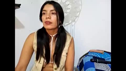 Lia online show from September 2025 12:06:01 PM