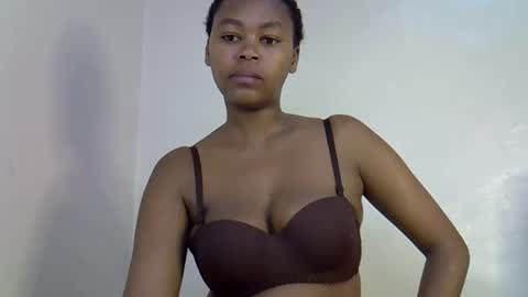 lia online show from September 2025 02:27:02 AM