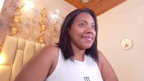 lia_mariana online show from November 2025 06:07:02 PM