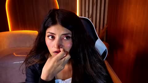 Online 1400 - 2100 online show from April 2026 02:42:02 AM