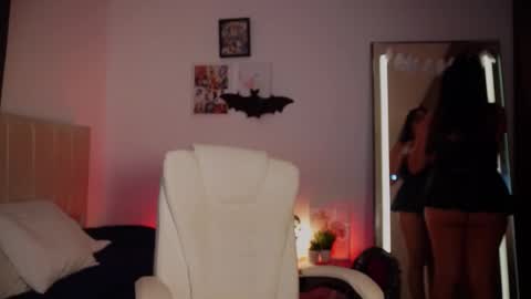 Lia  online show from October 2025 02:28:02 PM