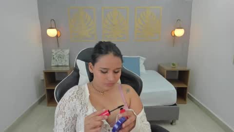 Lia  online show from March 2025 02:04:02 AM