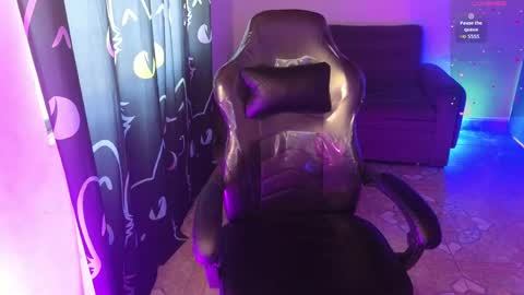 lia_varel online show from May 2026 02:25:02 PM