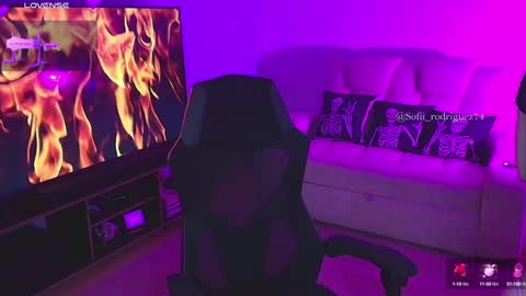 Liaa  online show from February 2025 01:02:01 AM