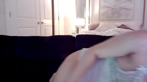 Snapshot of liadivina chatting on May 2026 04:19:01 AM Lia Divina online show from May 2026 04:19:01 AM