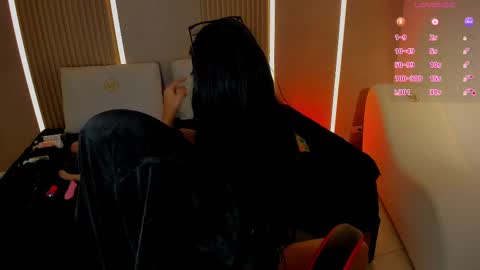 Liah online show from November 2025 07:58:01 PM