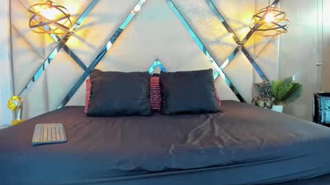 ---Liah--- online show from February 2026 09:05:02 PM